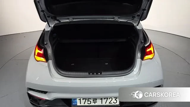 Hyundai Veloster (JS) id 3175440 из Кореи 11