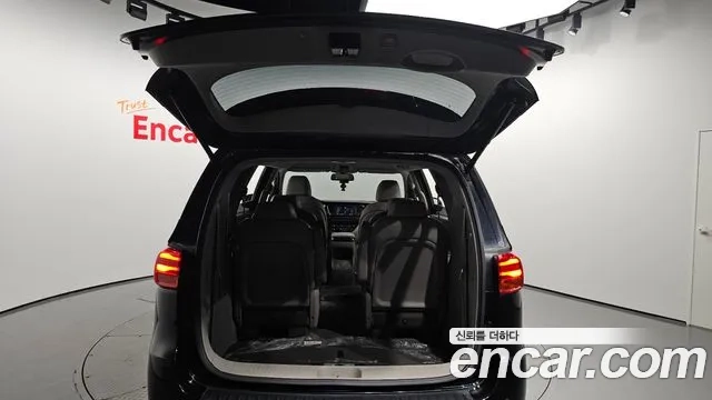 Kia The New Carnival id 2886956 из Кореи 11