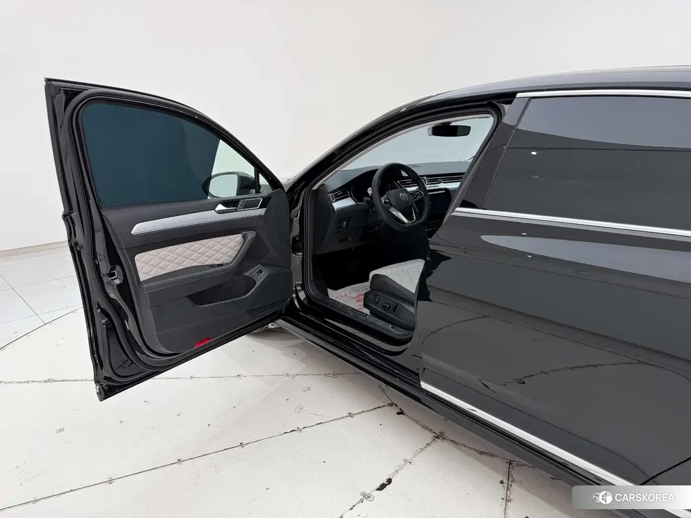 Volkswagen Magotan id 4628002 из Китая 11
