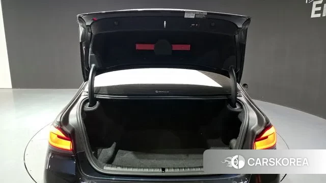 BMW 5 Series (G30) id 3477991 из Кореи 11