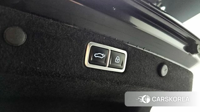Hyundai Grandeur (GN7) id 3811153 из Кореи 11