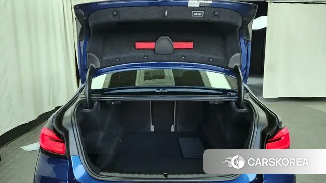 BMW 5 Series (G30) id 3335488 из Кореи 11