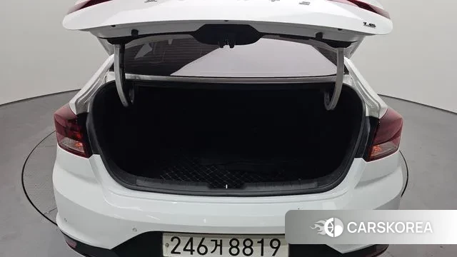 Hyundai The New Avante AD id 3742217 из Кореи 11