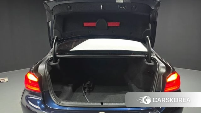 BMW 5 Series (G30) id 4019785 из Кореи 11