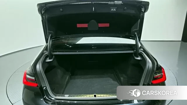 BMW 7 Series (G11) id 3342742 из Кореи 11