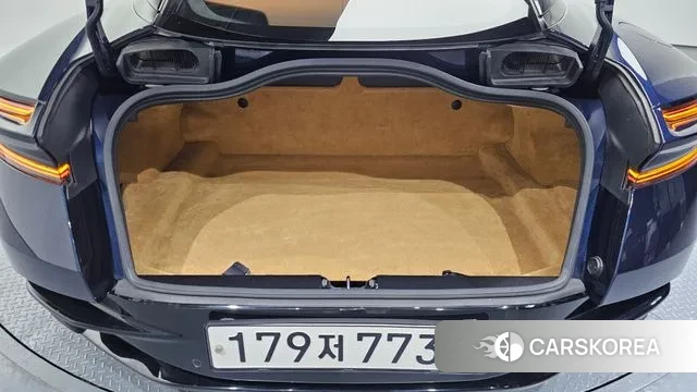 Aston Martin DB11 id 3000454 из Кореи 11