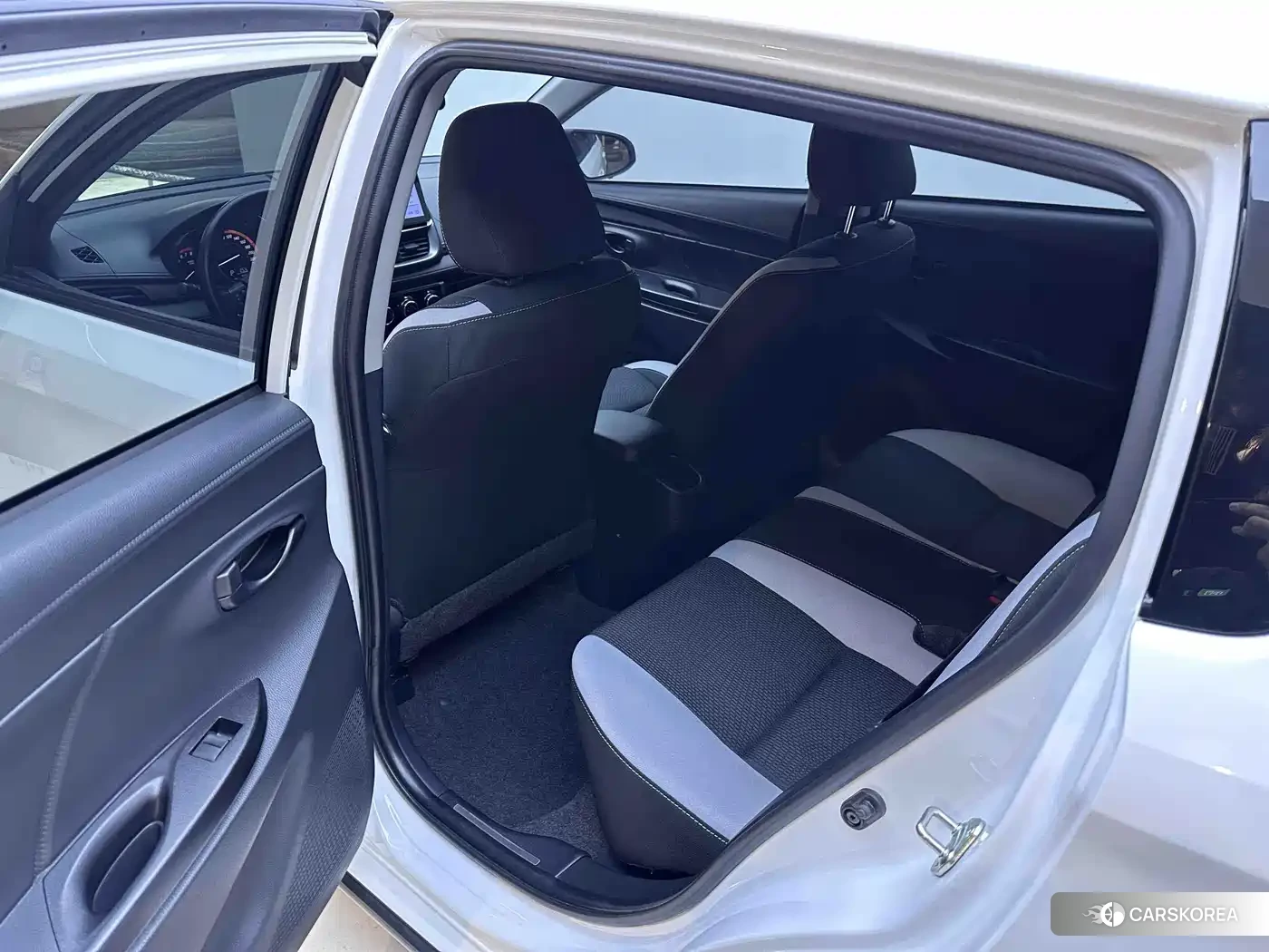 Toyota Yaris L id 4653773 из Китая 11