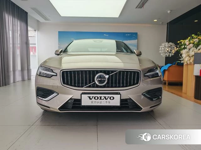 Volvo S60 id 4221202 из Китая 11