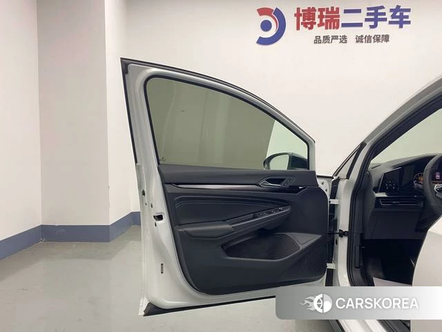 Volkswagen Golf id 4297671 из Китая 11