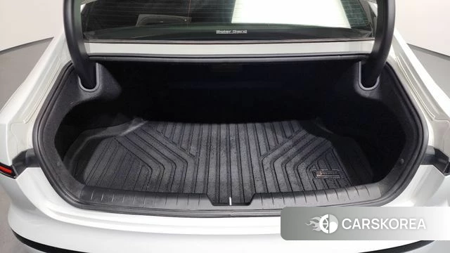 Hyundai Grandeur Hybrid (GN7) id 3787096 из Кореи 11