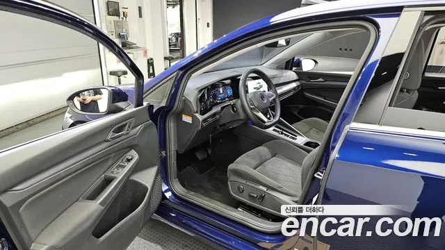 Volkswagen Golf 8th Generation id 2733000 из Кореи 11