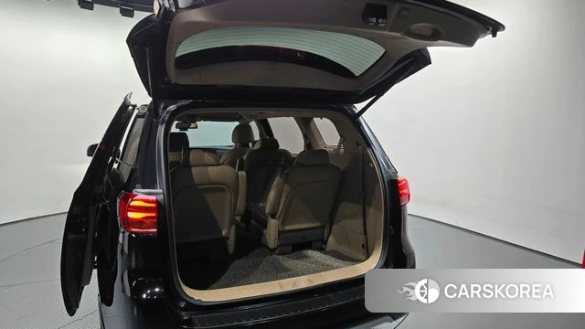 Kia The New Carnival id 4447581 из Кореи 11