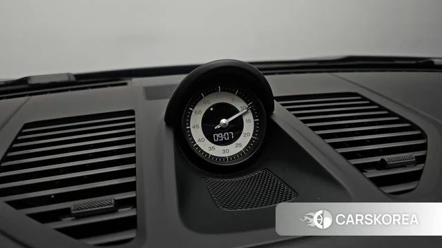 Porsche 911(992) id 4618992 из Кореи 11