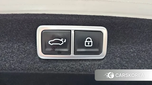 Hyundai Grandeur (GN7) id 3566093 из Кореи 11