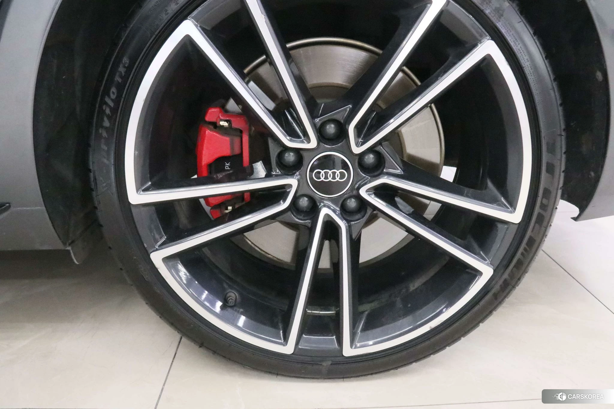 Audi A4L id 4420896 из Китая 11