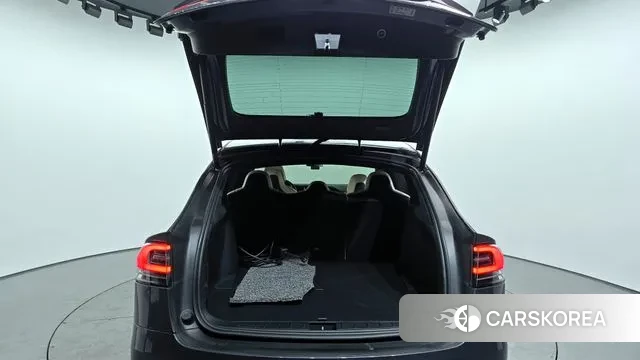 Tesla Model X id 3641318 из Кореи 11