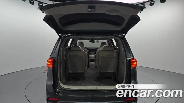 Kia The New Carnival id 2928375 из Кореи 11