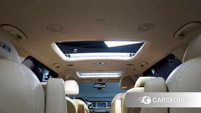 Kia The New Carnival id 3024723 из Кореи 11