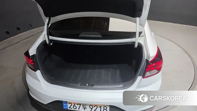 Hyundai The New Avante AD id 3422963 из Кореи 11