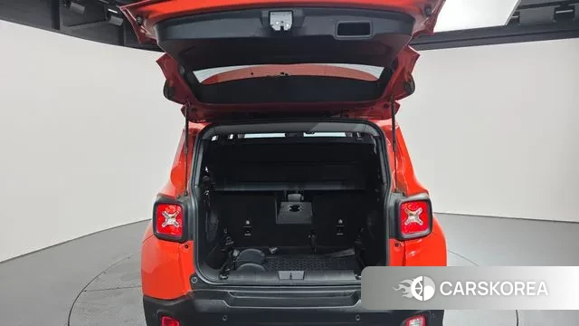 Jeep Renegade id 3647230 из Кореи 11