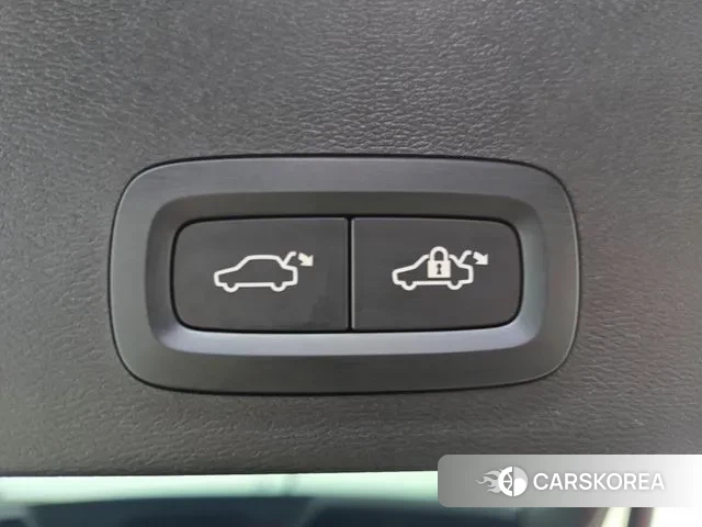 Volvo XC40 id 3776073 из Кореи 11