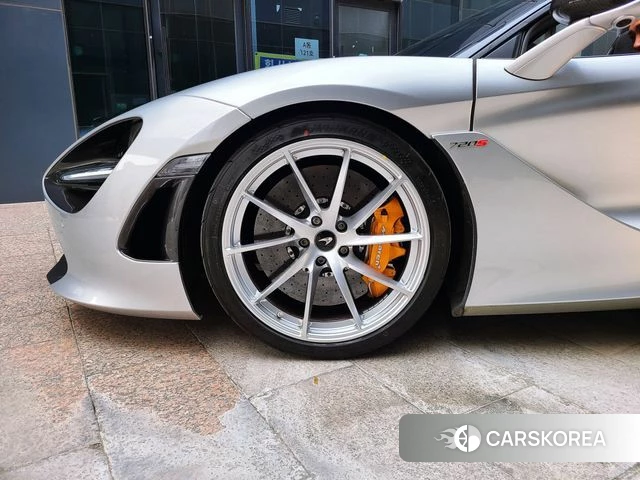 McLaren 720S id 3851795 из Кореи 11