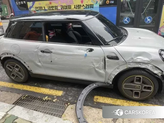 Mini Cooper Electric id 3401104 из Кореи 11