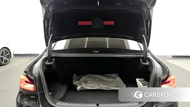 BMW 5 Series (G30) id 3711972 из Кореи 11