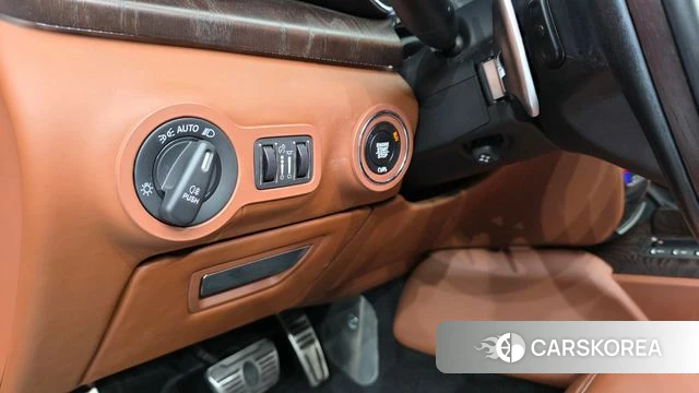 Maserati Quattroporte id 4520676 из Кореи 11
