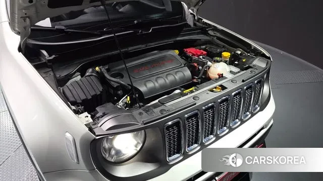 Jeep Renegade id 3319351 из Кореи 11