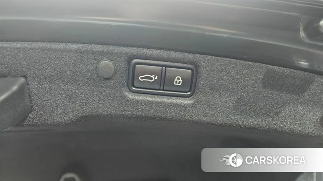 Kia K7 Premier Hybrid id 3833802 из Кореи 11