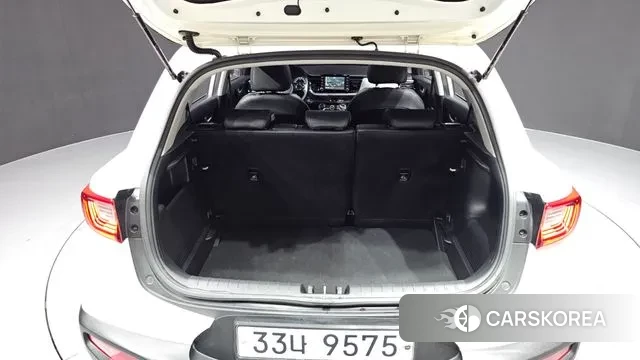 Kia Stonic id 3221036 из Кореи 11