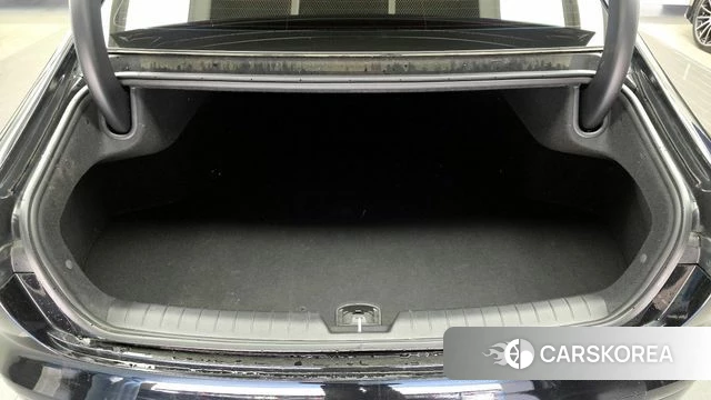 Hyundai Grandeur (GN7) id 4292452 из Кореи 11