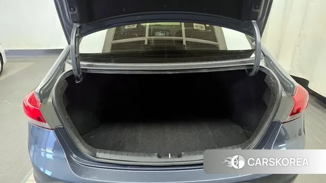 Hyundai Avante AD id 3737225 из Кореи 11