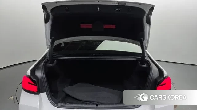 BMW 5 Series (G30) id 3038044 из Кореи 11