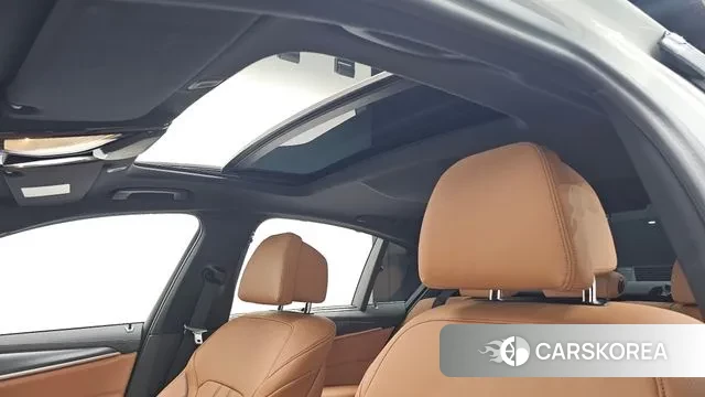 BMW 5 Series (G30) id 3472483 из Кореи 11