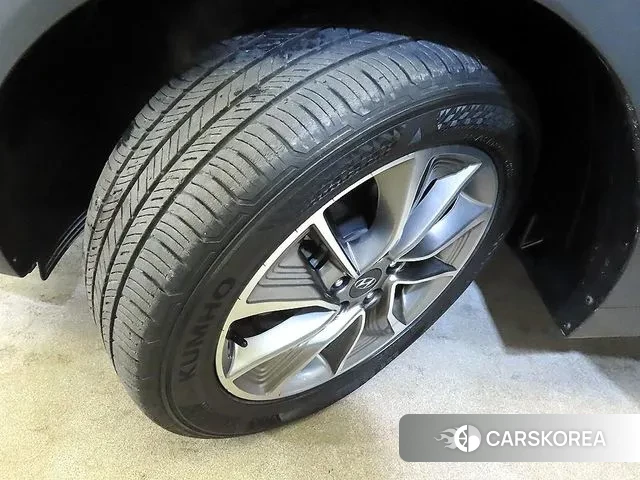 Hyundai All New Tucson id 3558108 из Кореи 11