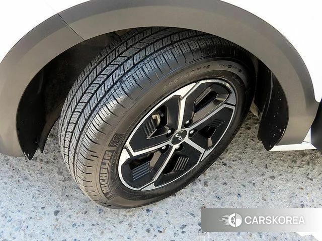 Kia Di Ol Nu Niro id 4433867 из Кореи 11