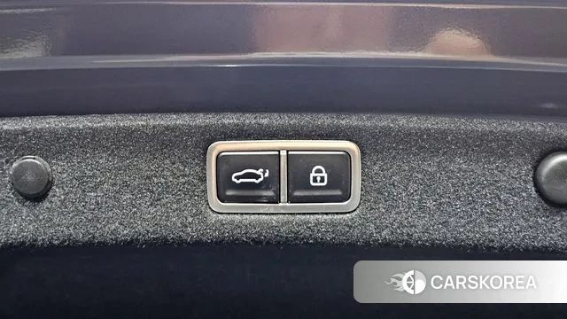 Hyundai Grandeur (GN7) id 3058368 из Кореи 11