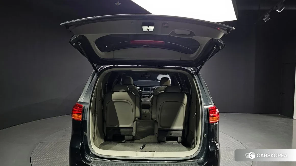 Kia The New Carnival id 2170584 из Кореи 11