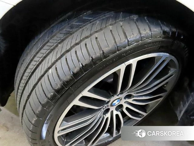 BMW 5 Series (G30) id 4458943 из Кореи 11