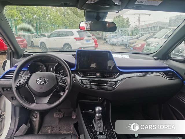 Toyota C-HR id 4210927 из Китая 11