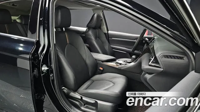 Toyota Camry (XV70) id 2679010 из Кореи 11