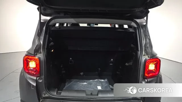 Jeep Renegade id 2985469 из Кореи 11