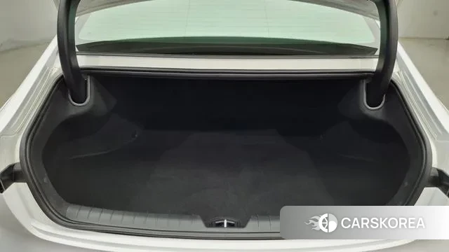 Hyundai Grandeur (GN7) id 3207450 из Кореи 11