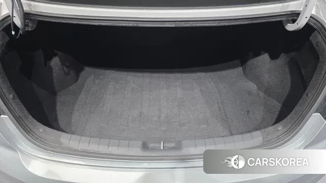 Hyundai The New Avante AD id 3708907 из Кореи 11