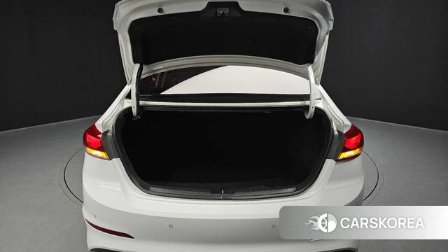 Hyundai Avante AD id 3899784 из Кореи 11