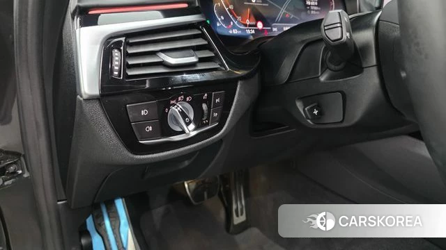 BMW 5 Series (G30) id 4677314 из Кореи 11