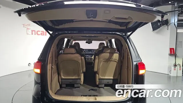 Kia All New Carnival id 2808540 из Кореи 11