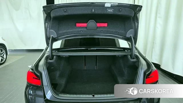 BMW 5 Series (G30) id 3282837 из Кореи 11